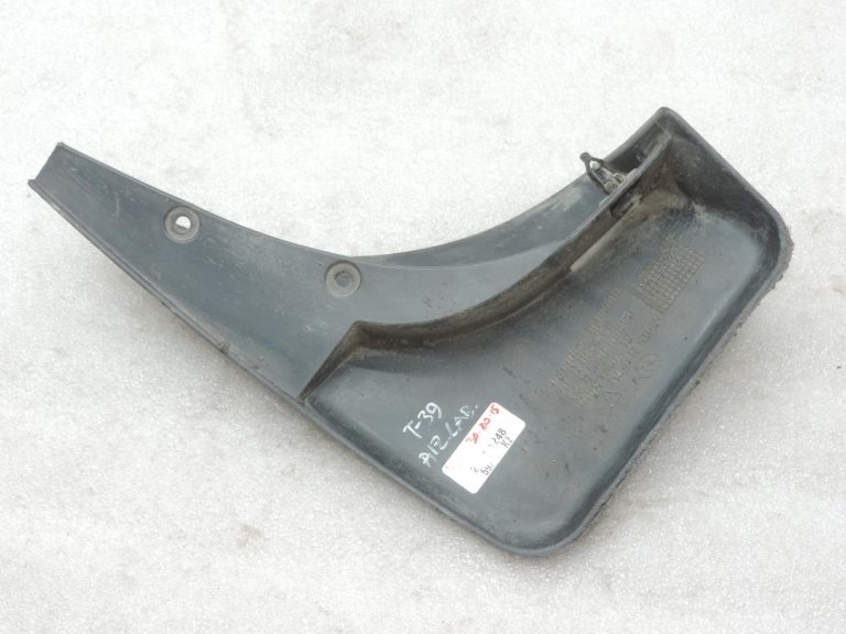 Oriģinālais 2005-2011 Toyota Yaris P9 aizmugurējā riteņa arkas dubļu atloku labajā pusē