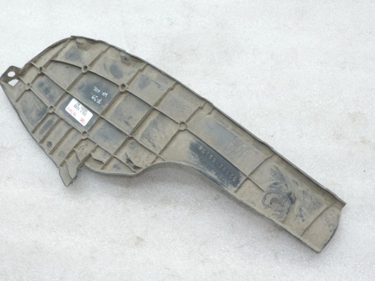Oriģināls 2005-2011 Toyota Yaris P9 aizmugurējā kreisā riteņa arkas oderējums