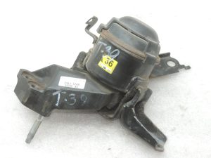 Oriģinālais 2005-2011 Toyota Yaris 1.3 VVT-i (2SZFE) motora stiprinājums