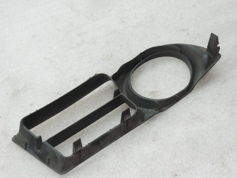 Oriģinālais 2004-2009 Toyota Corolla Verso AR10 priekšējais miglas lukturu vāks kreisais