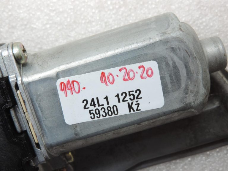 Oriģināls 2004-2009 Toyota Corolla Verso AR10 aizmugurējā tīrītāja motors