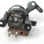 Oriģināls Toyota Avensis T25/Verso AR10 2.0 D4D (1CDFTV) Dzinēja stiprinājums pa labi