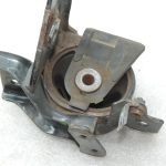 Oriģināls Toyota Avensis T25/Verso AR10 2.0 D4D (1CDFTV) Dzinēja stiprinājums kreisais