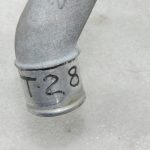 Oriģināla Toyota Corolla E12 2.0 D4D (1CDFTV) termostata korpusa caurule