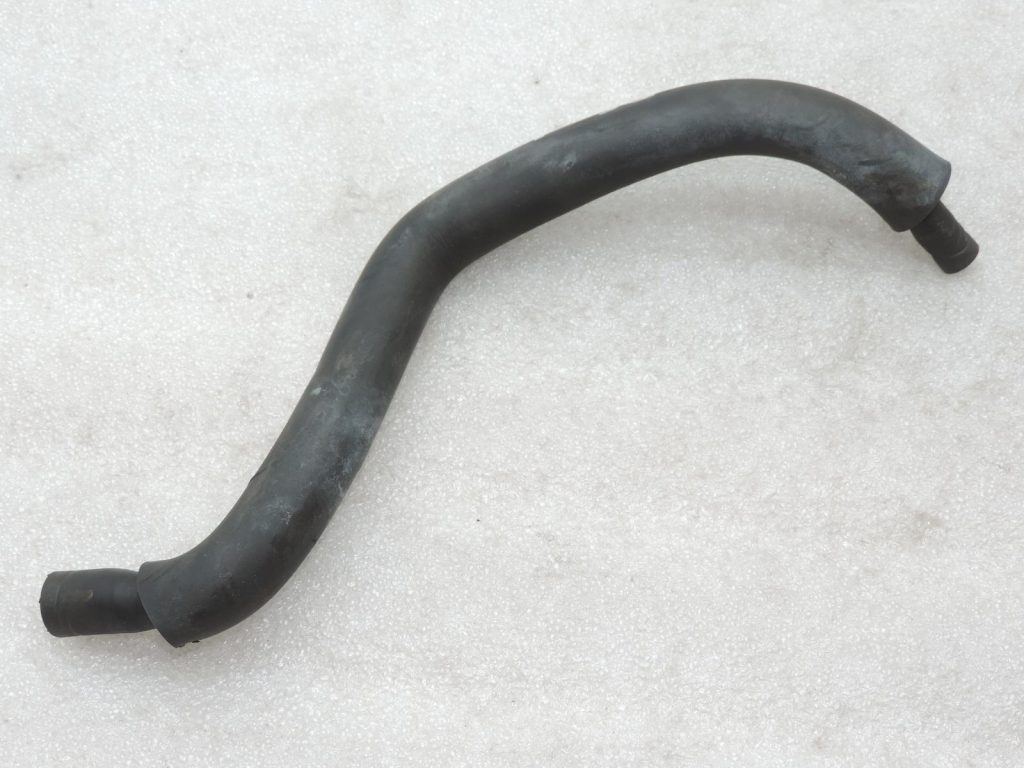 Genuine Toyota Corolla E12 1.4/1.6 VVT-i crankcase ventilation hose No.2