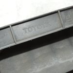 Oriģināla Toyota Corolla E12 Previa XR30 aizmugurējā virsbūves ventilācijas restīte kreisā/labā pusē