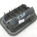 Oriģināla Toyota Corolla E12 Previa XR30 aizmugurējā virsbūves ventilācijas restīte kreisā/labā pusē