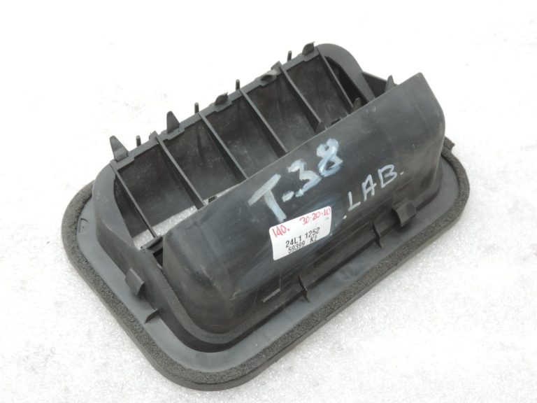 Oriģināla Toyota Corolla E12 Previa XR30 aizmugurējā virsbūves ventilācijas restīte kreisā/labā pusē