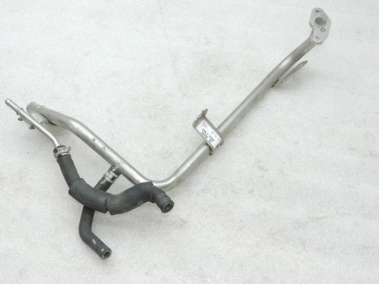 Oriģināls Toyota Corolla E12 Avensis T25 1.4/1.6/1.8 VVT-i dzesēšanas šķidruma caurules ūdens apvads Nr.1