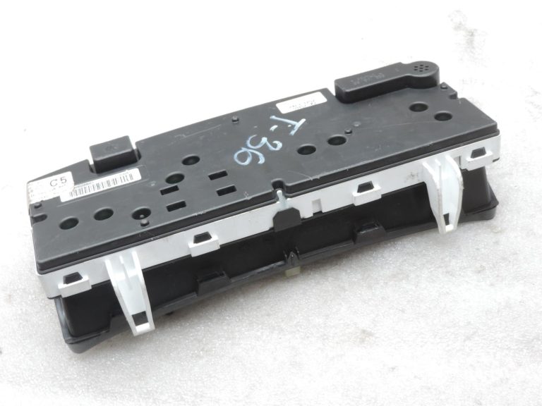 Oriģinālais Toyota Corolla E12 1.4/1.6 VVT-i spidometra mērinstrumentu panelis