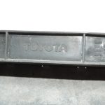 Oriģināla Toyota Corolla E12 Previa XR30 aizmugurējā virsbūves ventilācijas restīte kreisā/labā pusē