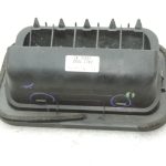 Oriģināla Toyota Corolla E12 Previa XR30 aizmugurējā virsbūves ventilācijas restīte kreisā/labā pusē