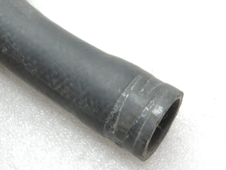 Oriģinālā Toyota Corolla E12 1.8/1.6 VVT-i radiatora ieplūdes šļūtene