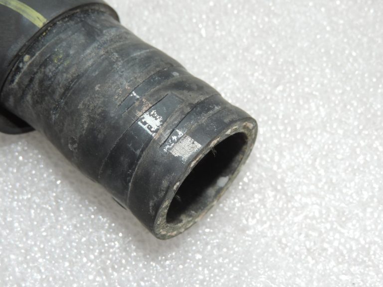 Oriģinālā Toyota Corolla E12 1.8/1.6 VVT-i radiatora ieplūdes šļūtene