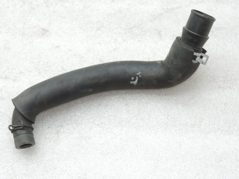 Toyota Corolla E12 Avensis T25 1.6 VVT-i kartera ventilācijas šļūtene Nr.2