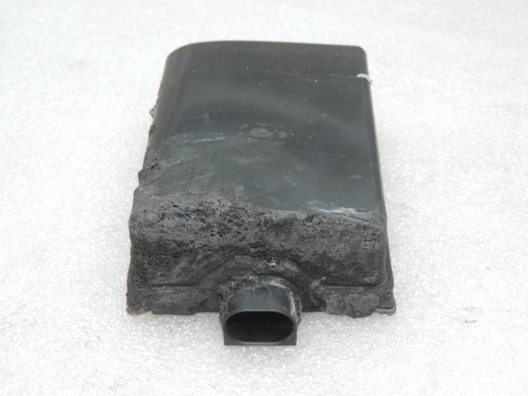 Oriģinālais BMW F30 F30 F20 F15 F16 F25 F26 F22 F23 F32 F34 F10 F06 F12 F12 F13 F01 Radara sensora ACC sensora vadības bloks