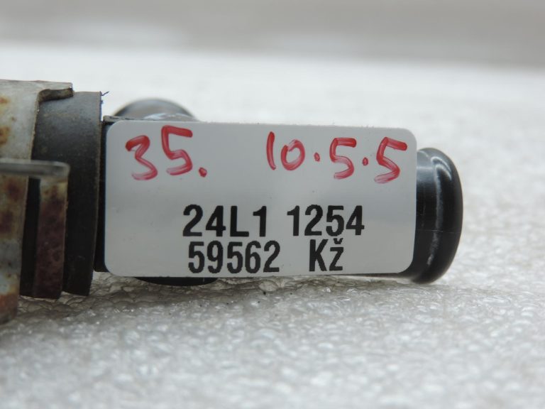 Oriģināla 2017-2020 Toyota Yaris P13 1.5 VVT-iE (2NRFKE) siltummaiņa šļūtene T-veida caurule