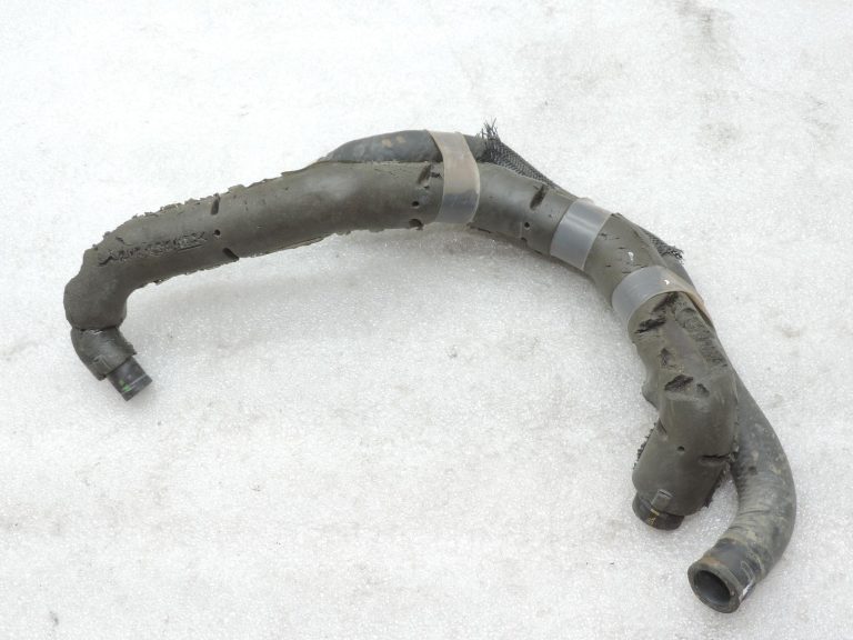 Oriģināla 2017-2020 Toyota Yaris P13 1.5 VVT-iE (2NRFKE) kartera ventilācijas caurule
