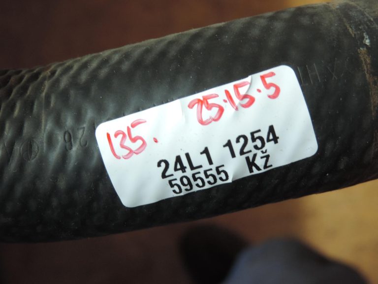 Oriģinālā 2017-2020 Toyota Yaris P13 1.5 VVT-iE (2NRFKE) radiatora šļūtene