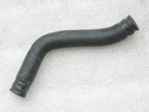 Подлинный 2017-2020 Toyota Yaris P13 1.5 VVT-iE (2NRFKE) Перепускной водяной шланг №4