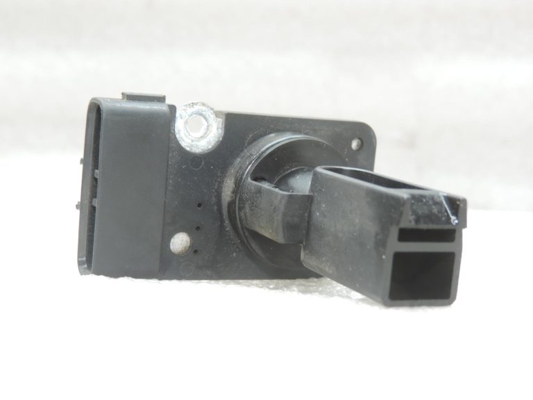 Oriģinālais Toyota Corolla Verso Avensis Previa 2.0 D4D (1CDFTV) MAF sensors