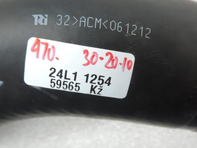 Oriģinālā Toyota Corolla Verso AR10 2.2 D4D (2ADFTV) uzpildes gaisa šļūtene