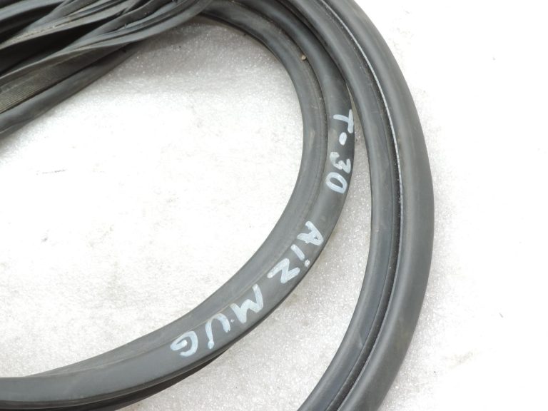 Oriģinālais 2004-2009 Toyota Corolla Verso AR10 aizmugurējo durvju blīvējums