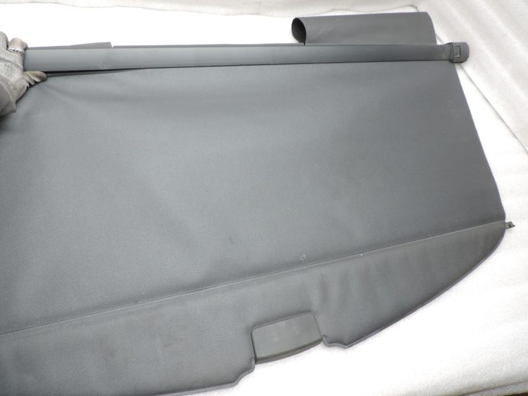 Oriģināls 2004-2009 Toyota Corolla Verso AR10 nodalījuma pārsegs rullo žalūzijas