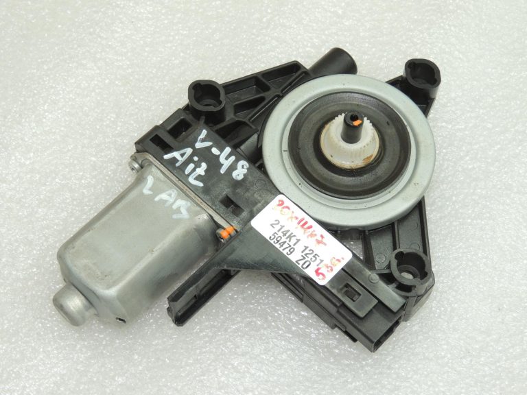 Volvo V60 I Aizmugurējais labās puses fiksētais pacēlāja motors 31253063