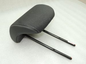 Renault Laguna III galvas balsts aizmugurējais kreisais labais 864300005R