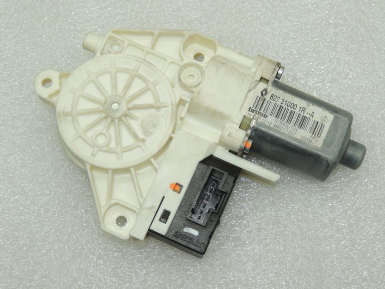 Renault Laguna III Aizmugurējā kreisā loga regulatora motors 827310001R