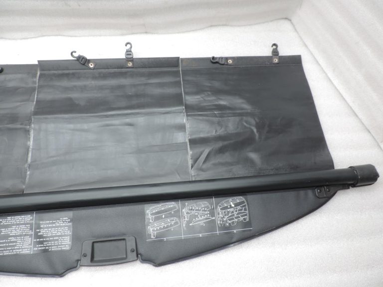 Oriģināls 2004-2009 Toyota Corolla Verso AR10 nodalījuma pārsegs rullo žalūzijas