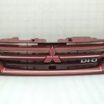 Mitsubishi Pajero V68W radiatora režģis priekšējais MR617919
