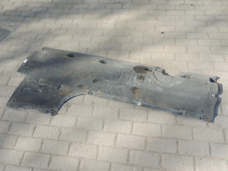 Oriģinālā BMW 5. sērijas F10 F11 apakšējā paneļa apdare labajā pusē 🚨 SMALL DEFECTIVE 🚨 51757207268