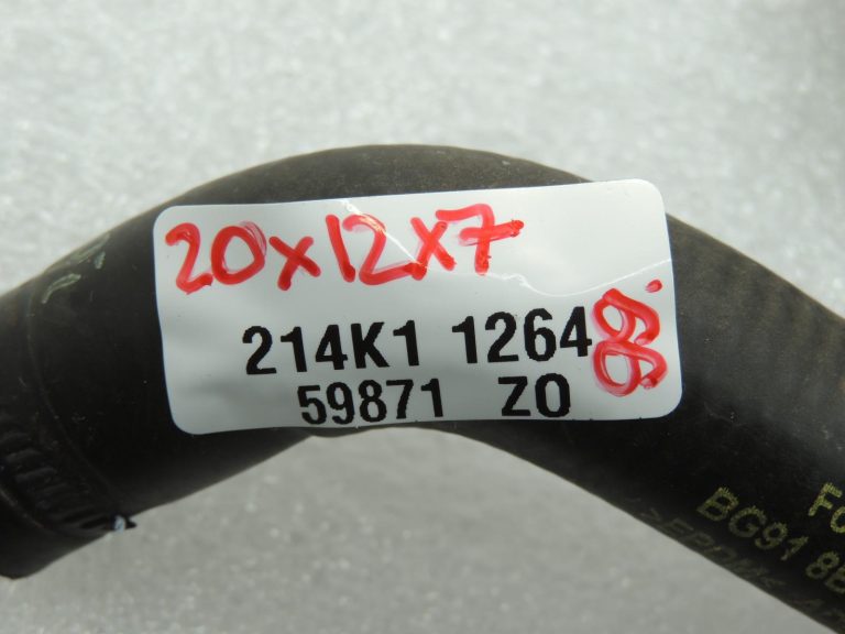 Volvo V60 D3 2.0D dīzeļdzinēja radiatora šļūtenes caurule 31305157