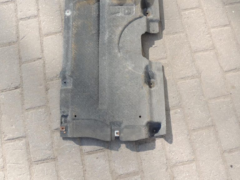 Oriģinālā BMW 5. sērijas F10 F11 apakšējā paneļa apdare labajā pusē 🚨 SMALL DEFECTIVE 🚨 51757207268