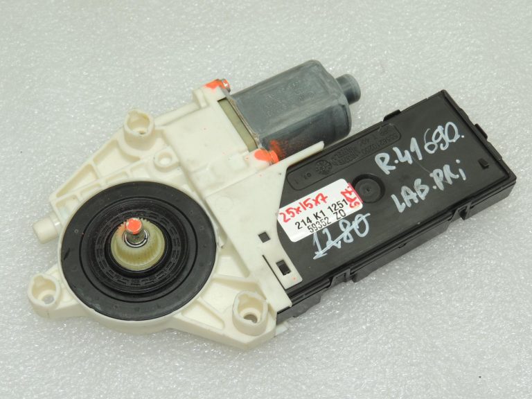 Renault Laguna III Logu regulatora motors priekšējais labais 807300003R