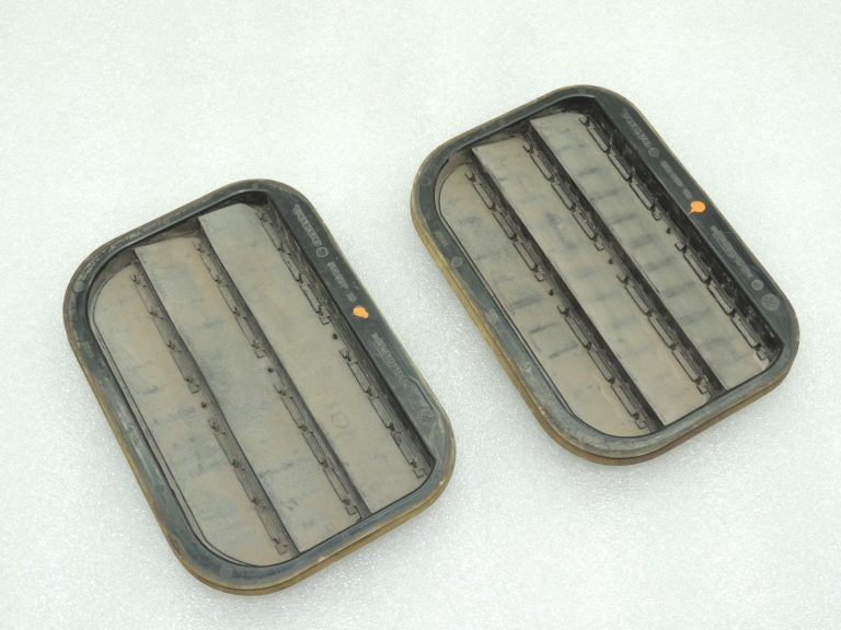 Volvo V70 III ventilācijas restes virsbūves ventilācijas restes komplekts 31250723