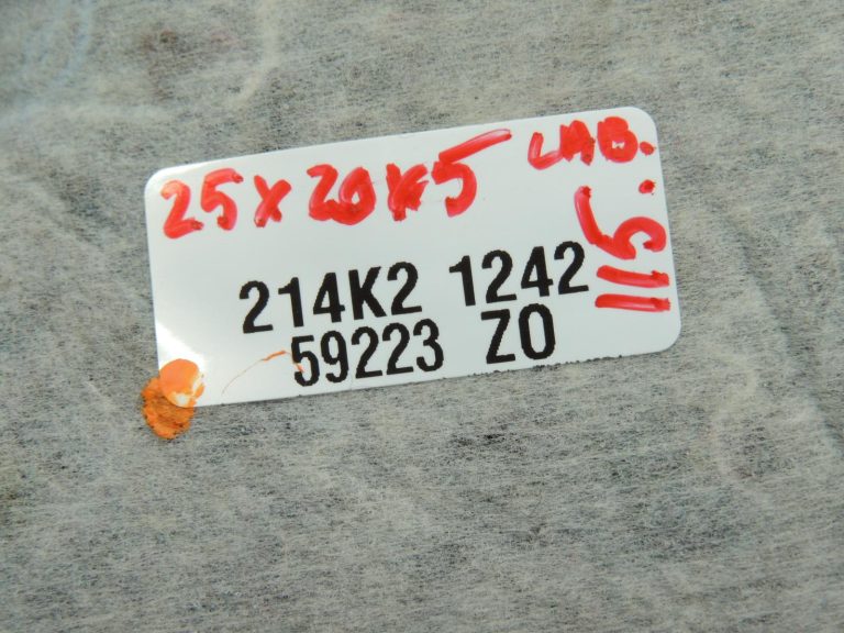 Bagāžas nodalījuma labo pusi Volvo V60 I (2011-2018) 39804324