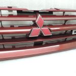 Mitsubishi Pajero V68W radiatora režģis priekšējais MR617919