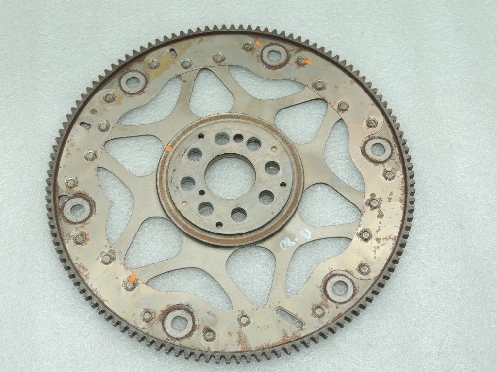Oriģinālais BMW F20 F21 F22 F22 F30 F31 F34 dīzeļdzinējs B47 spararata gredzens 8577213