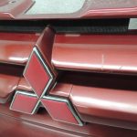 Mitsubishi Pajero V68W radiatora režģis priekšējais MR617919