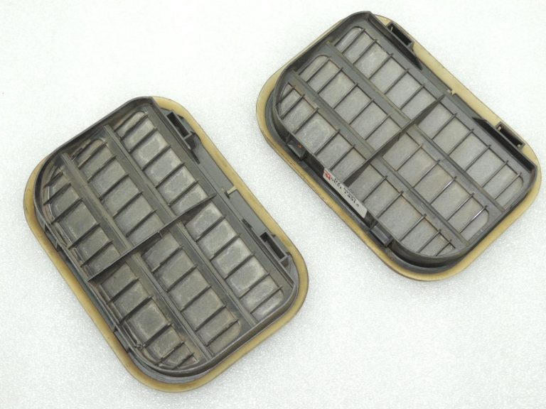 Volvo V70 III ventilācijas restes virsbūves ventilācijas restes komplekts 31250723