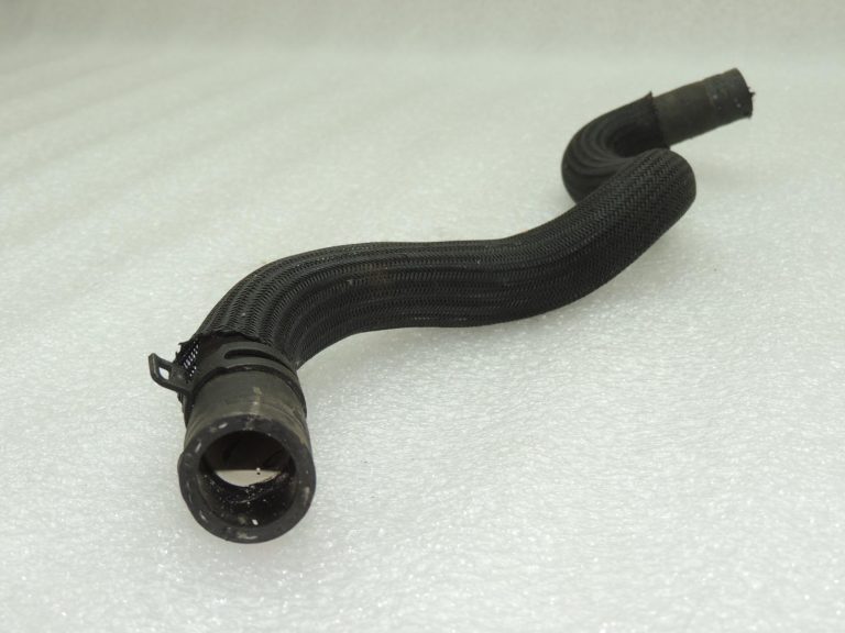 Volvo V60 D3 2.0D dīzeļdzinēja radiatora šļūtenes caurule 8623125