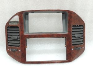 Mitsubishi Pajero V7 V6 ventilācijas atveres centrālās konsoles apdares koka MR456373