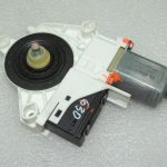 Renault Laguna III Logu regulatora motors aizmugurējais labais 827300001R
