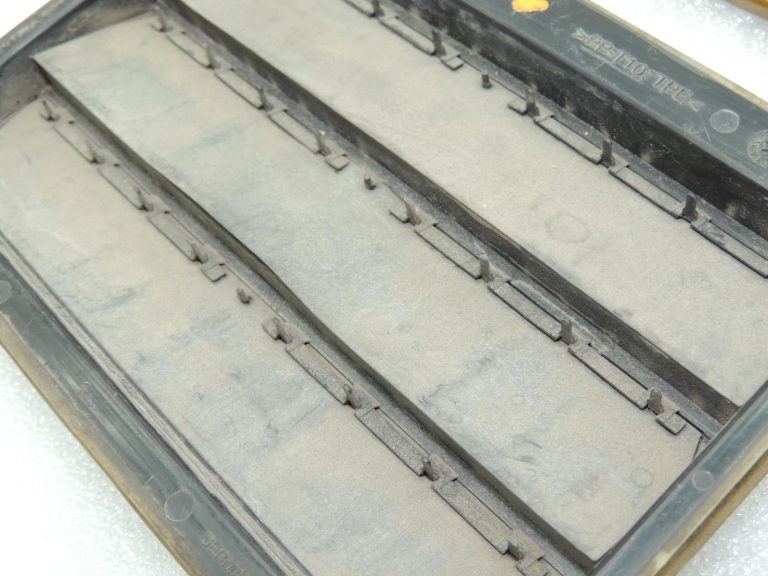 Volvo V70 III ventilācijas restes virsbūves ventilācijas restes komplekts 31250723