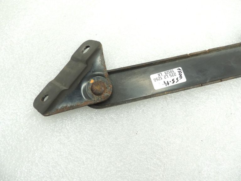 Mitsubishi Pajero V7 V6 Durvju stiprinājuma siksna MR436701