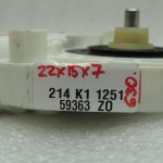 Renault Laguna III Logu regulatora motors aizmugurējais labais 827300001R