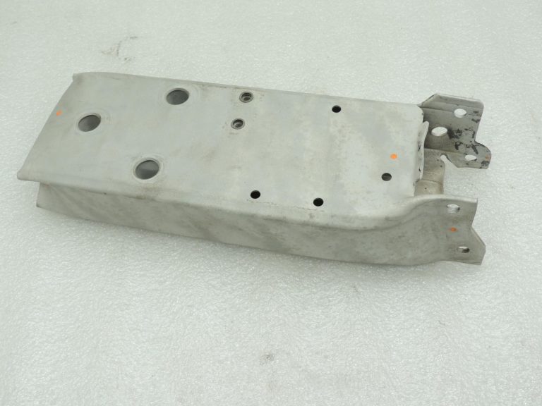Oriģinālais BMW F20 F21 F22 F22 F30 F31 F35 Deformācijas elements priekšējā labajā pusē 51117266192